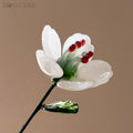 May Birth Flower – Hawthorn