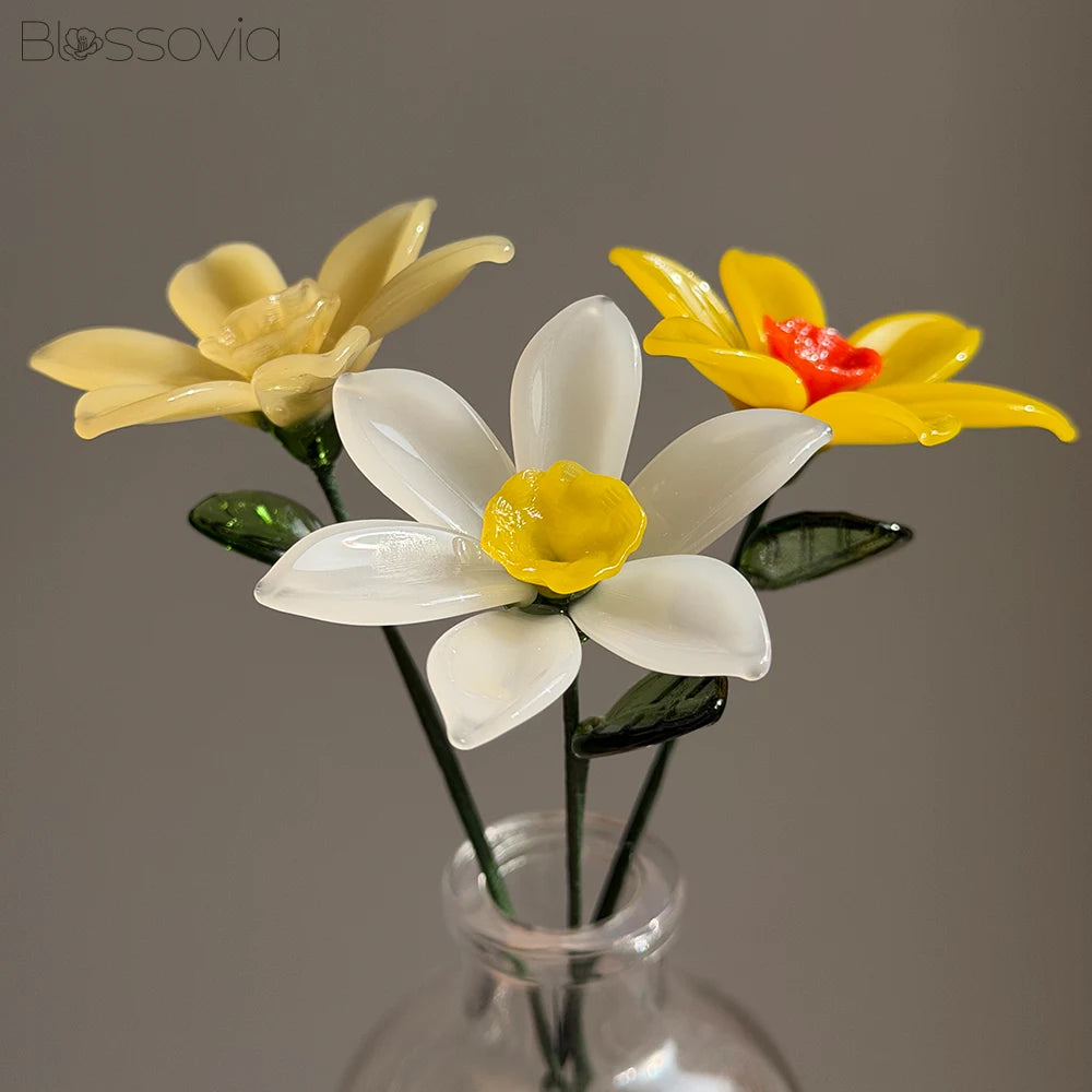 March Birth Flower – Jouquil